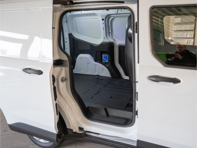Ford Transit Courier 2025