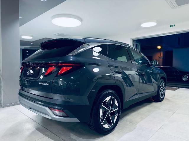 Hyundai TUCSON 2025