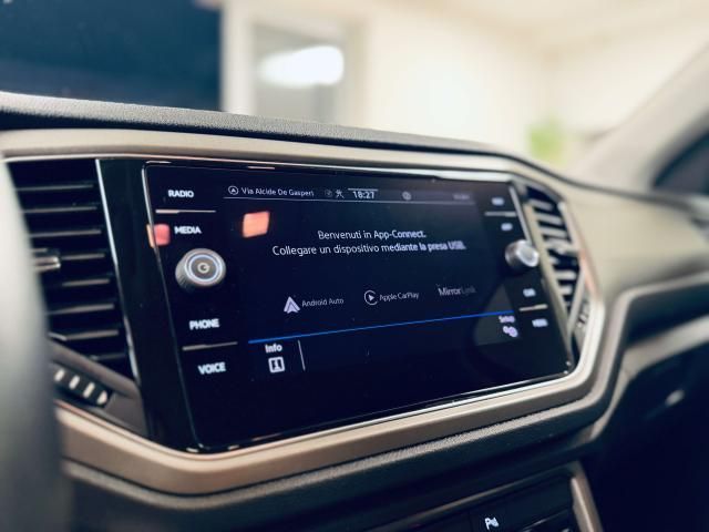 Volkswagen T-Roc 2021