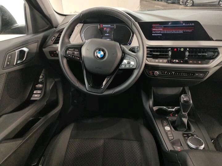 BMW 116 2021