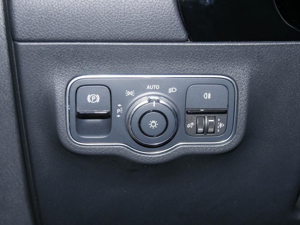 Mercedes-Benz B 250 2022