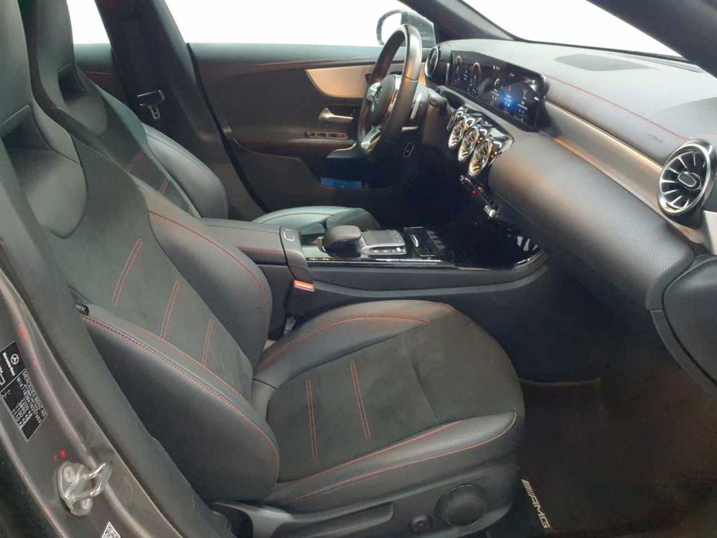 Mercedes-Benz CLA 250 2021