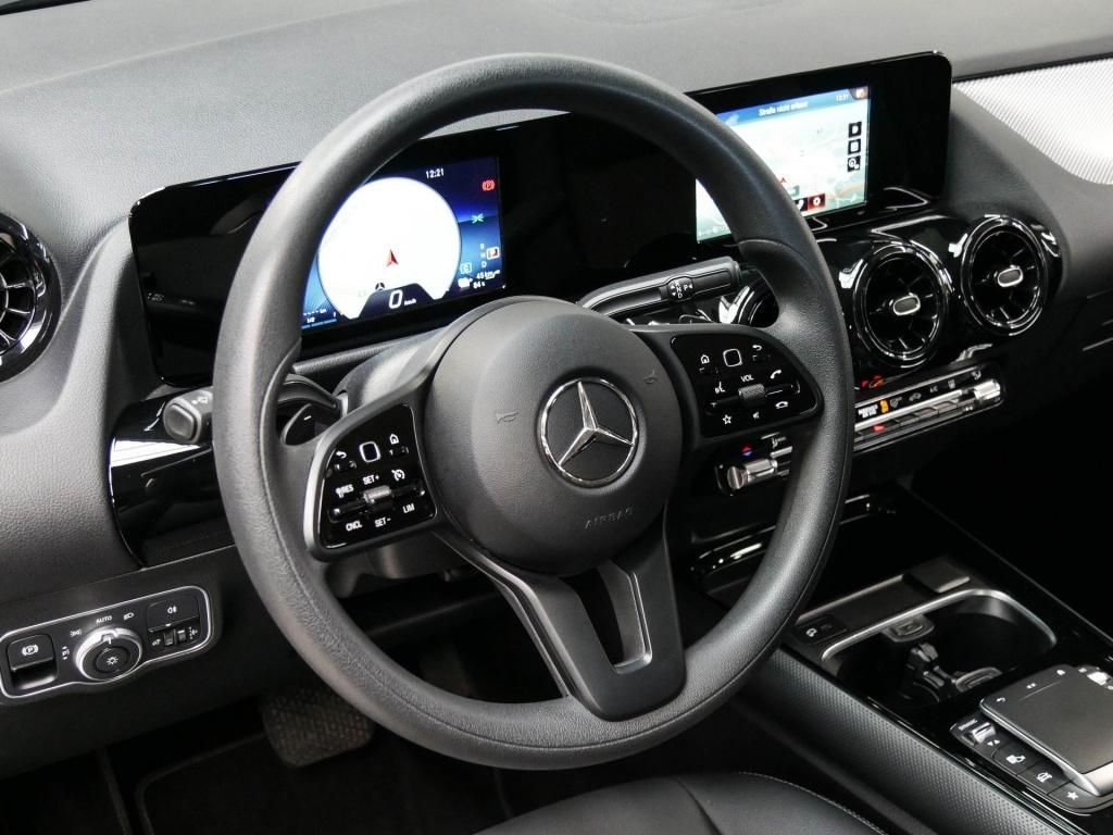 Mercedes-Benz B 250 2022