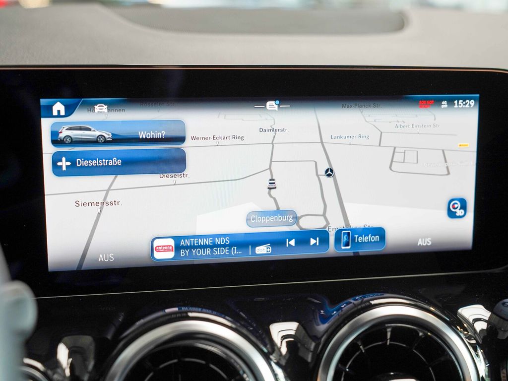 Mercedes-Benz B 180 2023