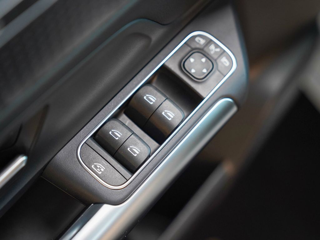 Mercedes-Benz B 180 2023