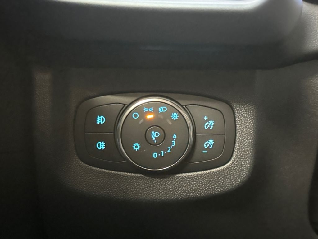 Ford Tourneo Courier 2025