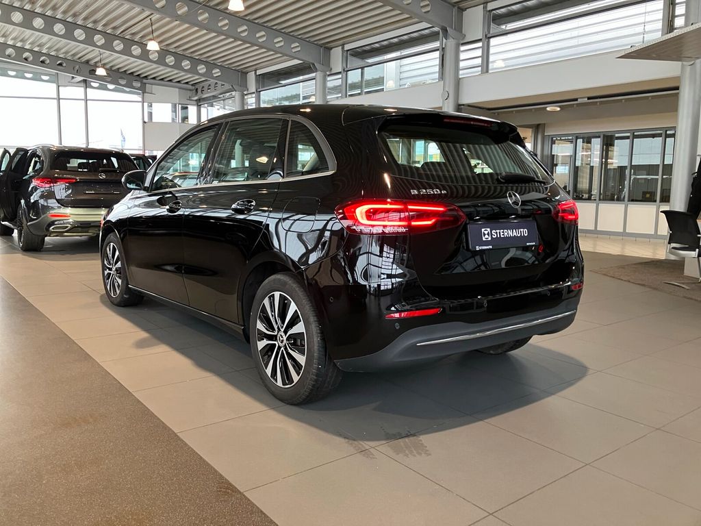 Mercedes-Benz B 250 2021