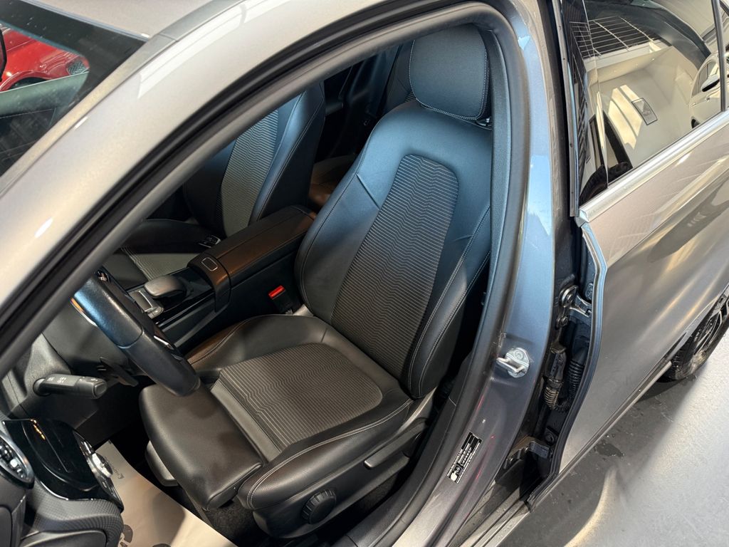 Mercedes-Benz A 180 2022