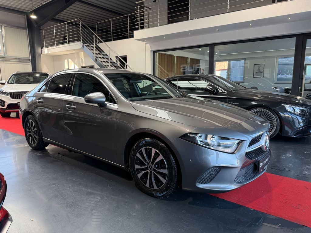 Mercedes-Benz A 180 2022