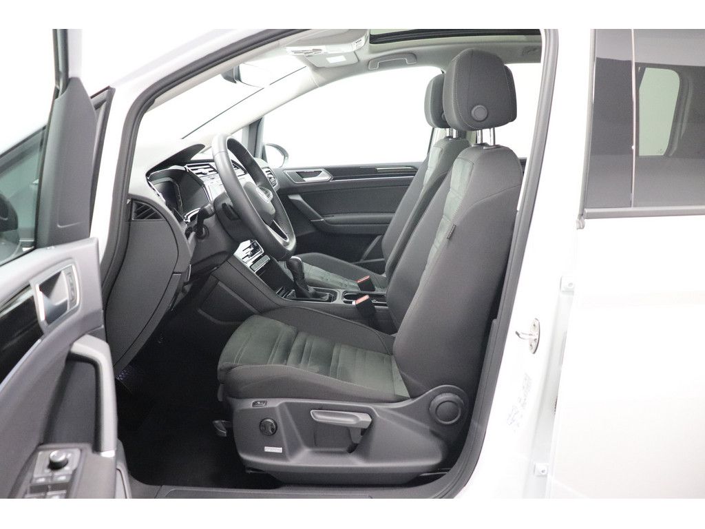 Volkswagen Touran 2024