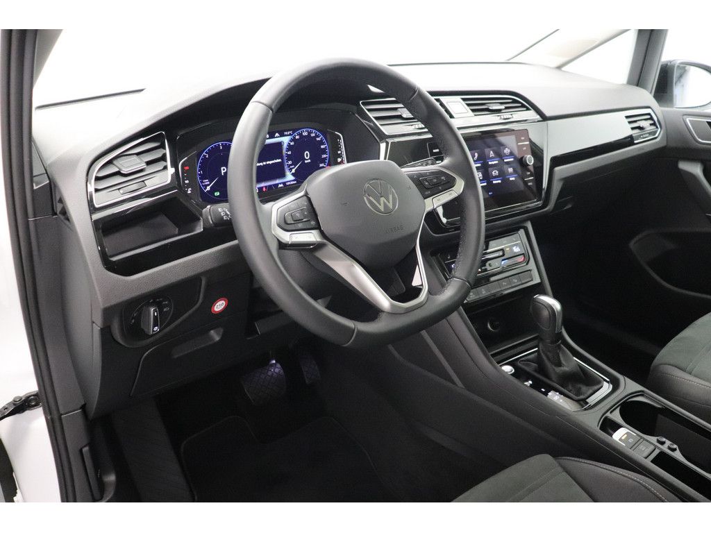 Volkswagen Touran 2024