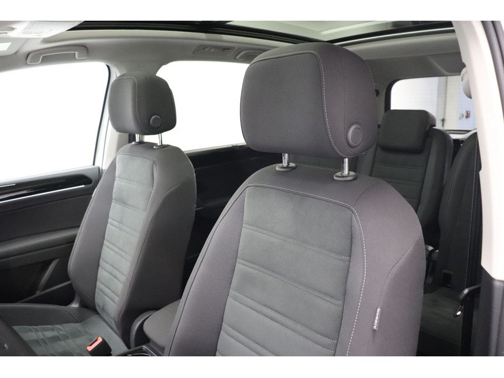 Volkswagen Touran 2024