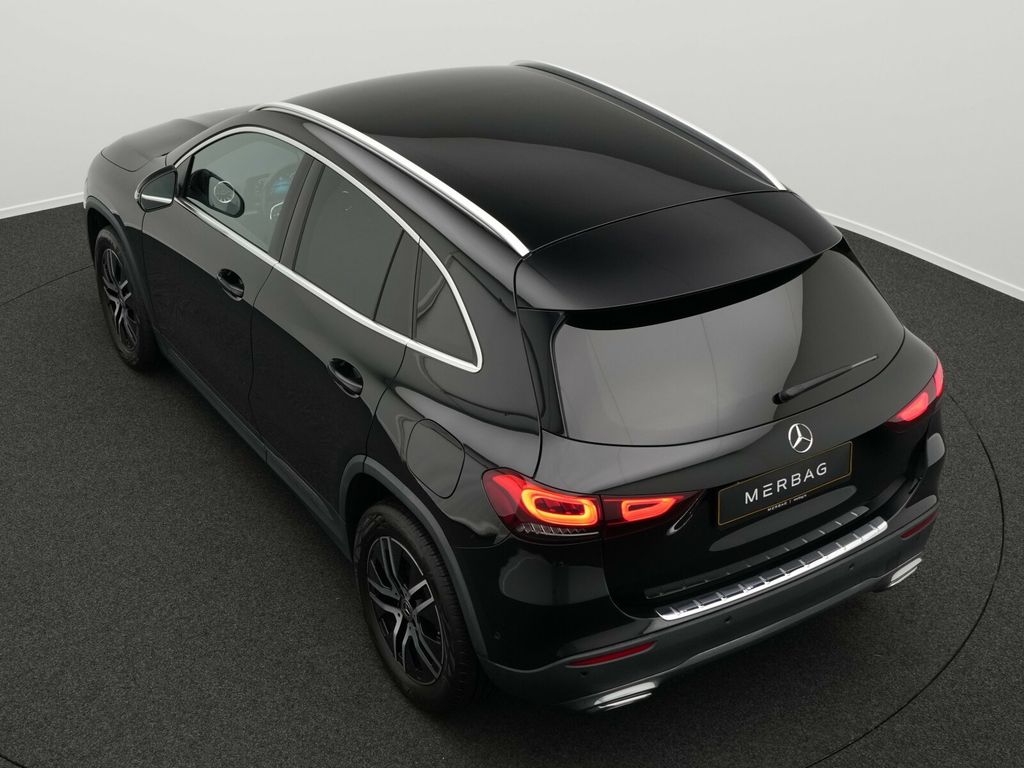 Mercedes-Benz GLA 180 2021