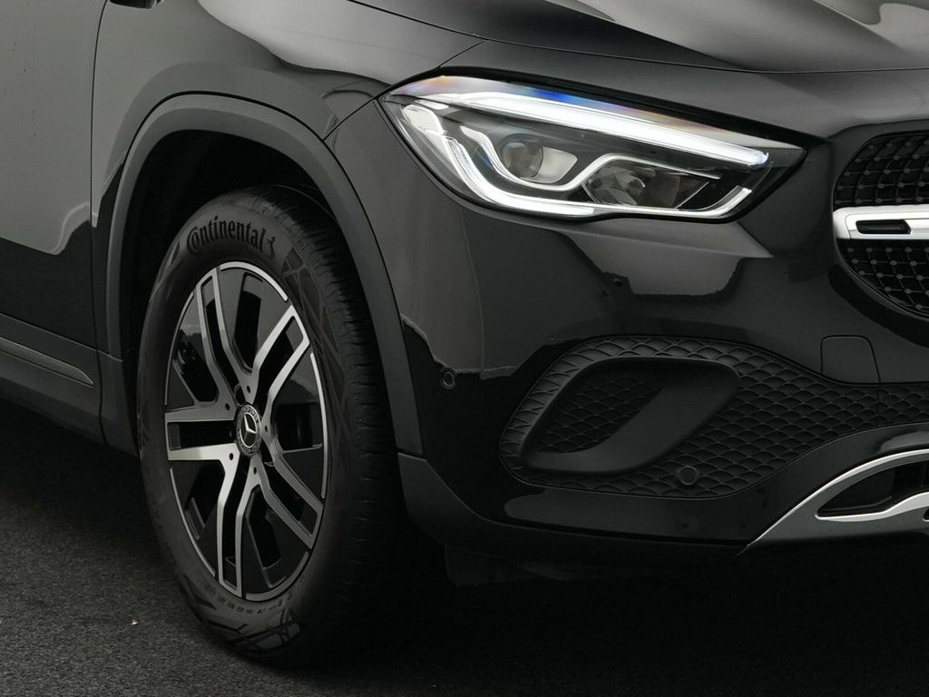 Mercedes-Benz GLA 180 2021