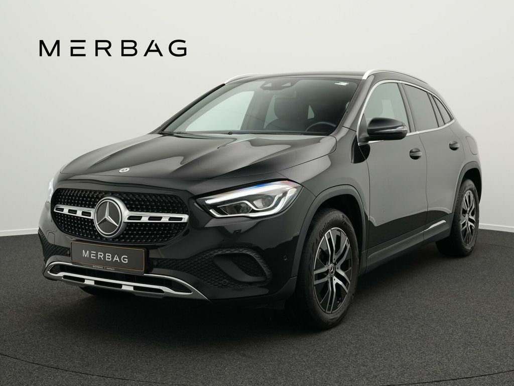 Mercedes-Benz GLA 180 2021