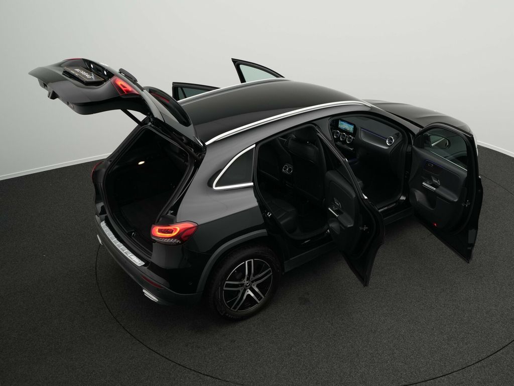 Mercedes-Benz GLA 180 2021