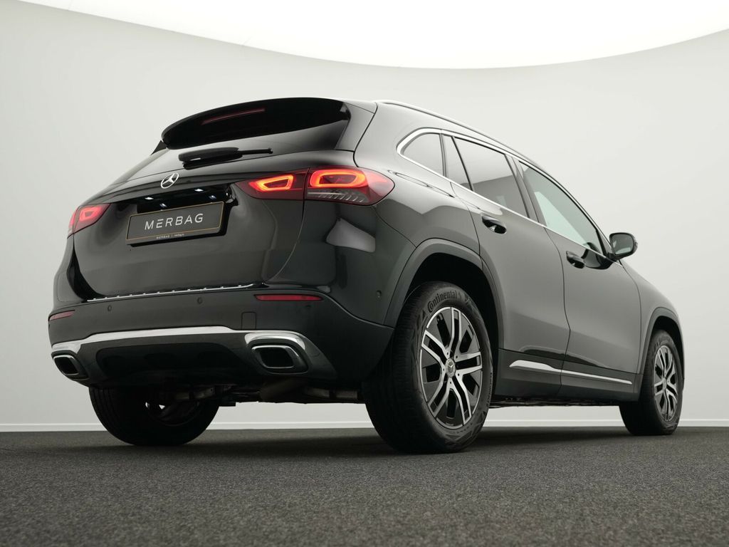 Mercedes-Benz GLA 180 2021