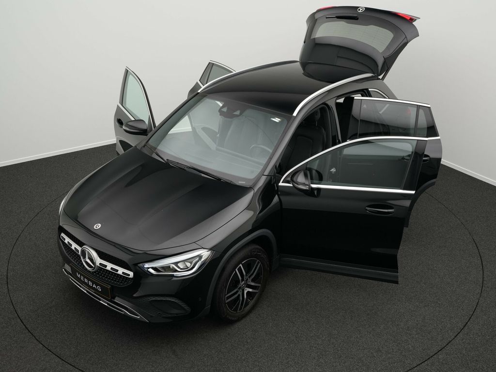 Mercedes-Benz GLA 180 2021