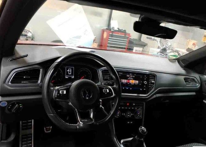 Volkswagen T-Roc 2021