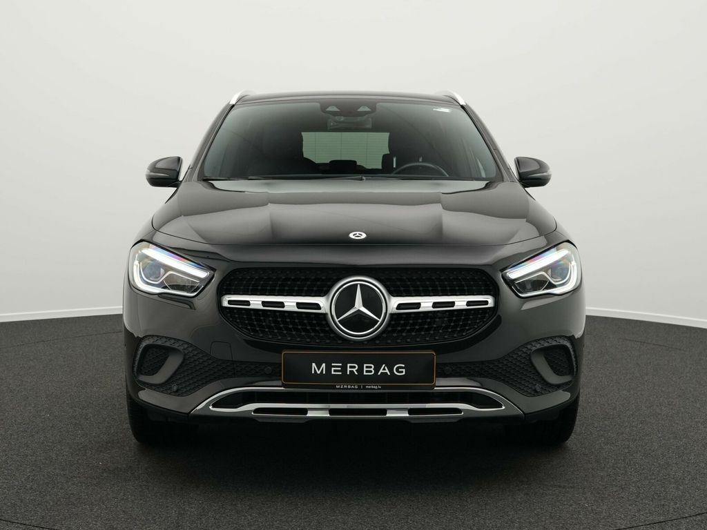 Mercedes-Benz GLA 180 2021