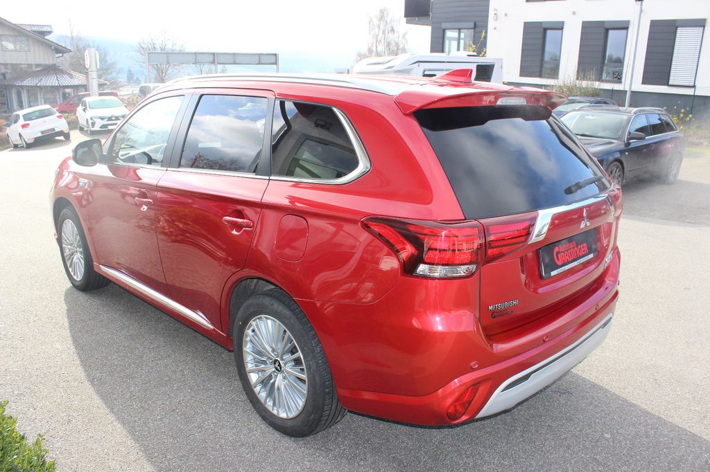 Mitsubishi Plug-in Hybrid Outlander 2019