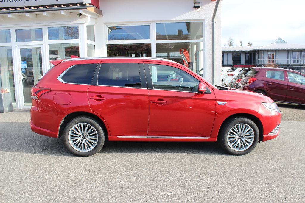 Mitsubishi Plug-in Hybrid Outlander 2019