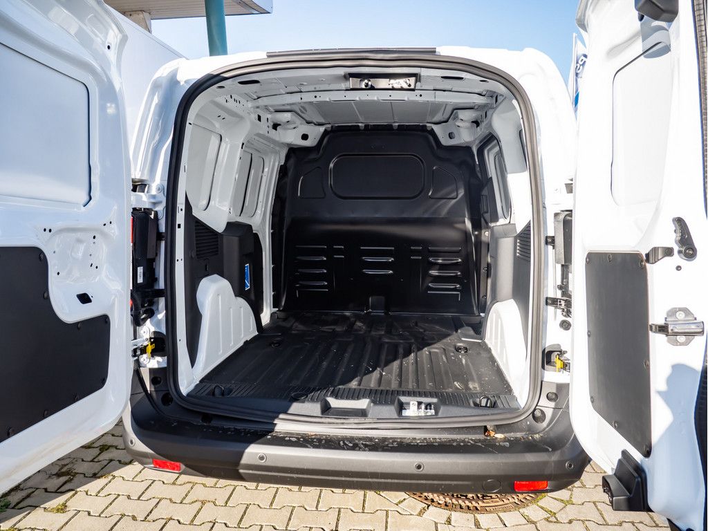 Ford Transit Courier 2025