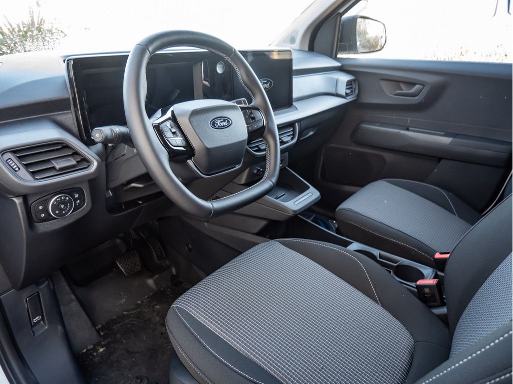 Ford Transit Courier 2025