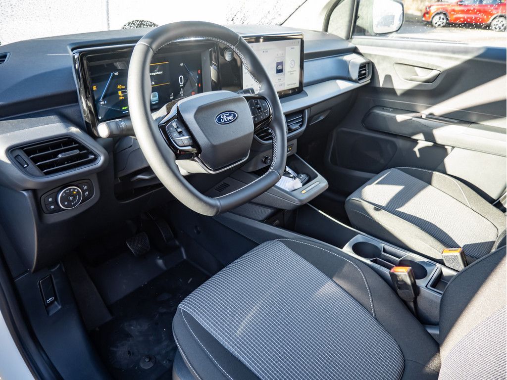 Ford Transit Courier 2025