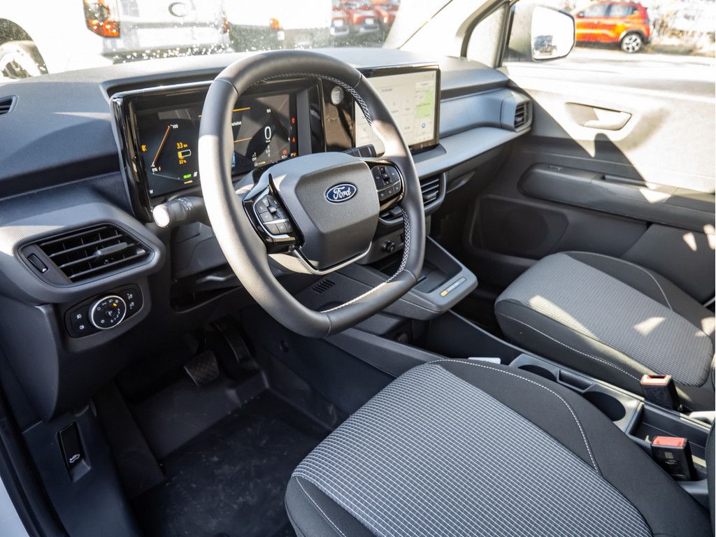 Ford Transit Courier 2025