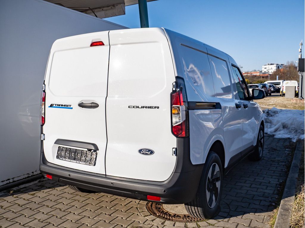 Ford Transit Courier 2025