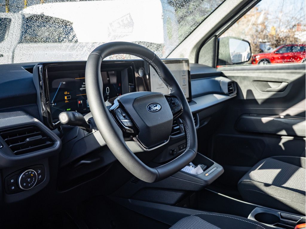 Ford Transit Courier 2025