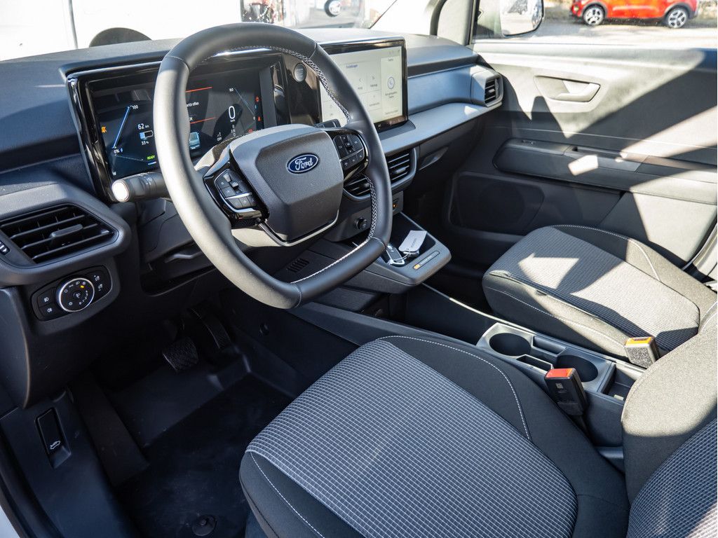 Ford Transit Courier 2025