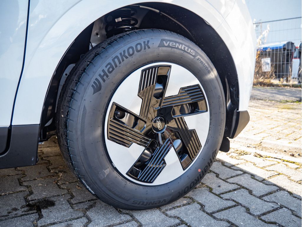 Ford Transit Courier 2025