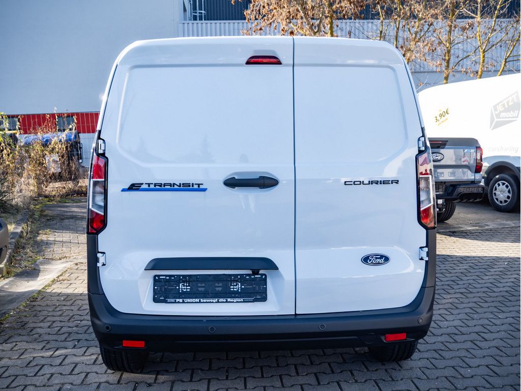 Ford Transit Courier 2025