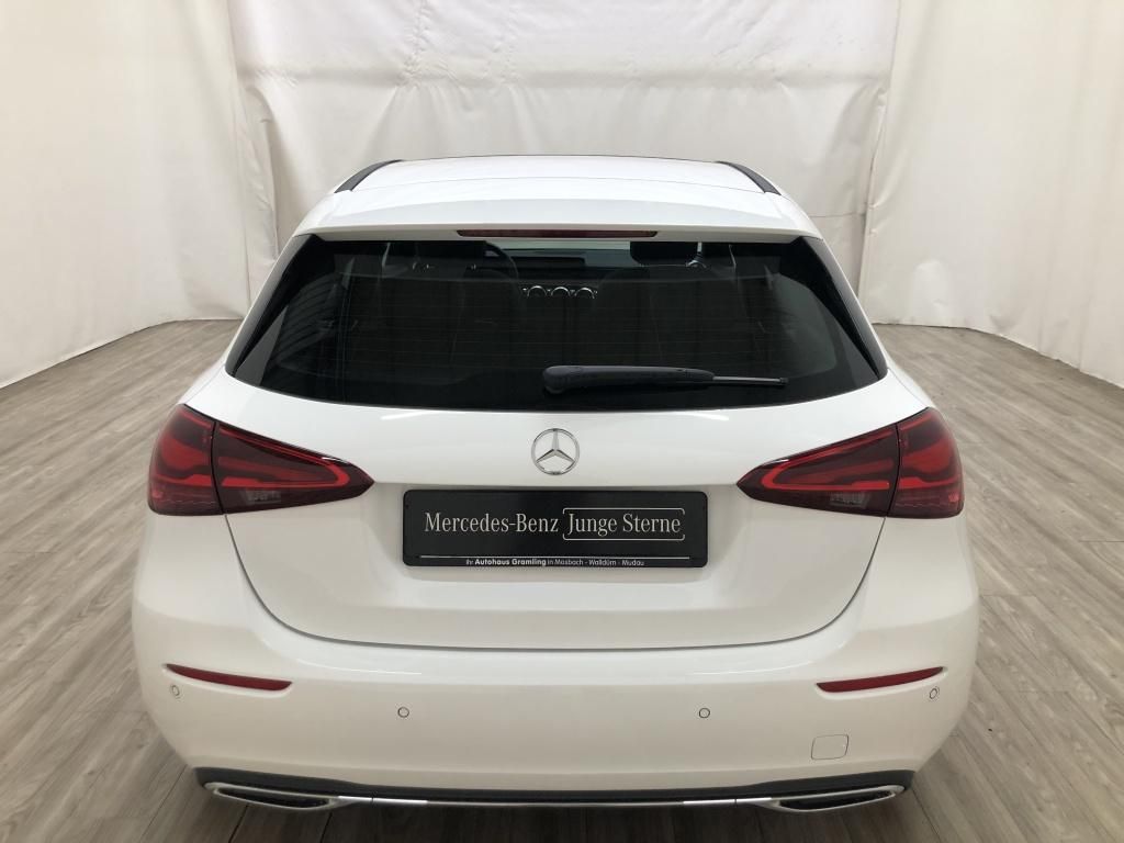 Mercedes-Benz A 200 2024