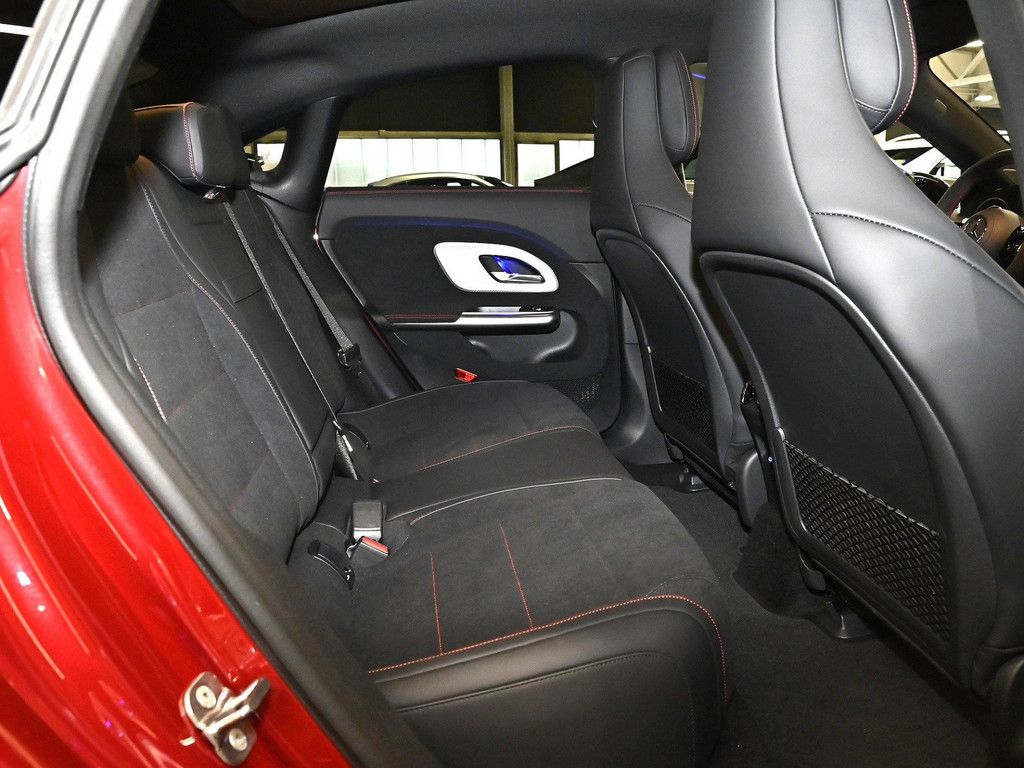 Mercedes-Benz CLA 250 2026