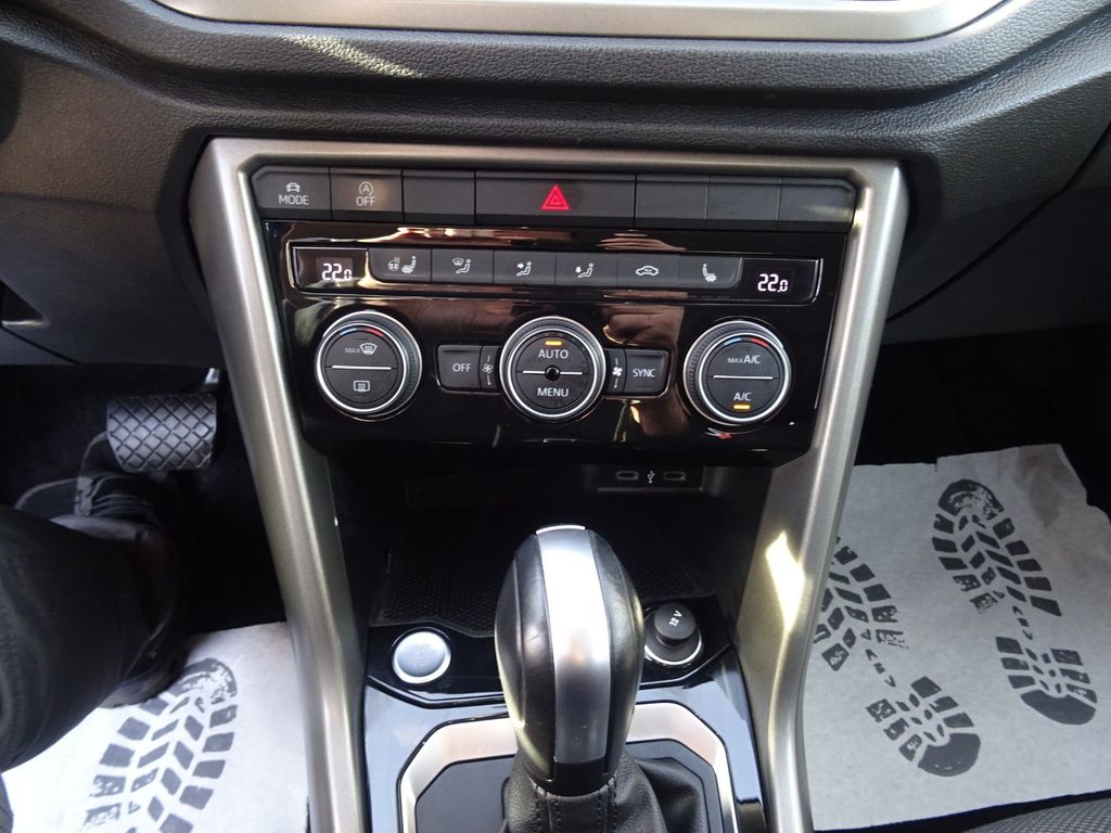 Volkswagen T-Roc 2021
