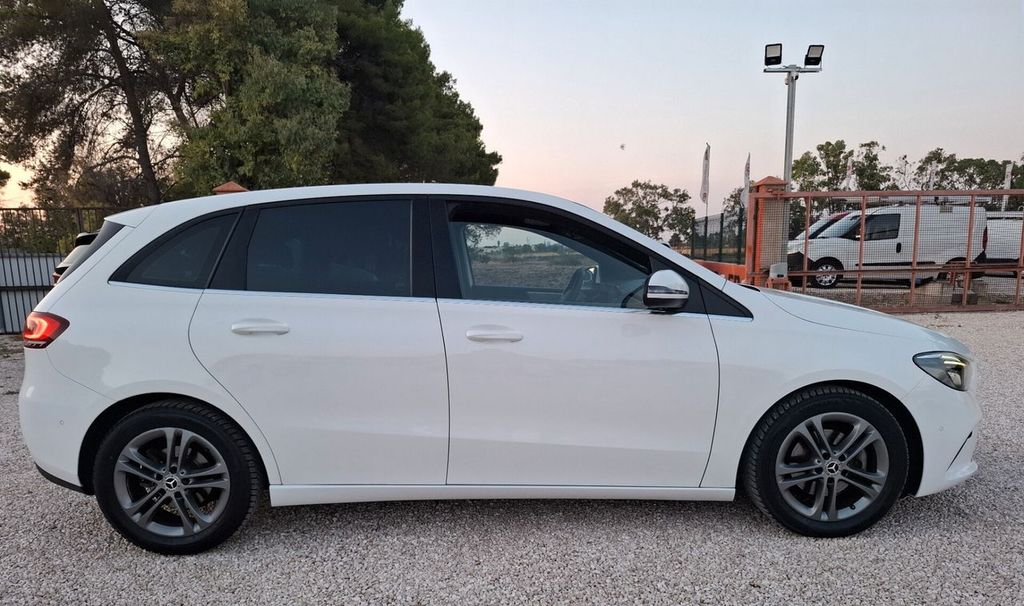 Mercedes-Benz B 180 2020