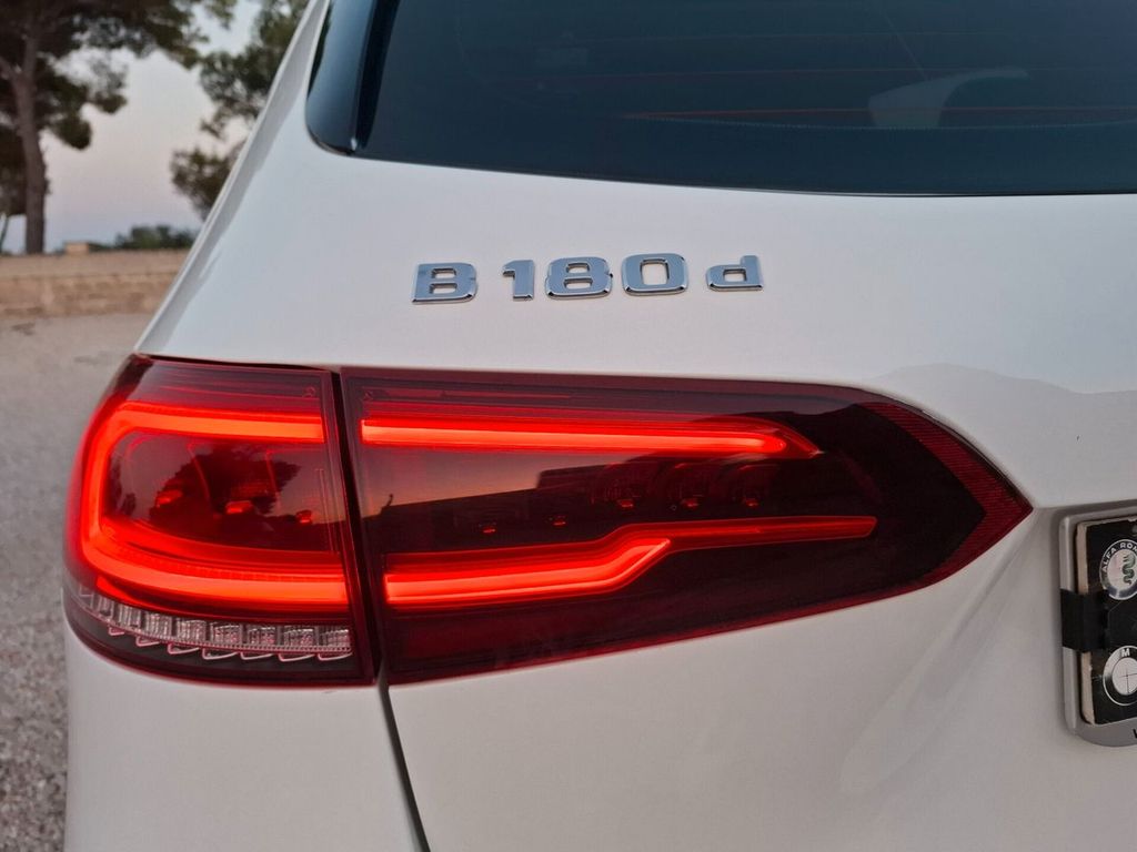 Mercedes-Benz B 180 2020