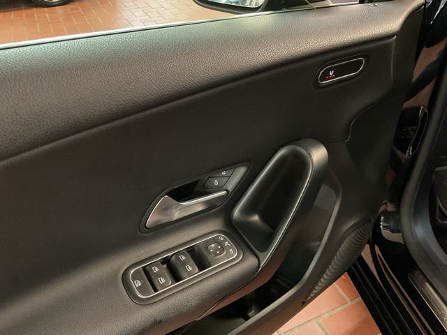 Mercedes-Benz A 180 2021