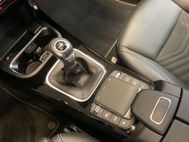Mercedes-Benz A 180 2021