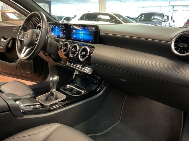 Mercedes-Benz A 180 2021