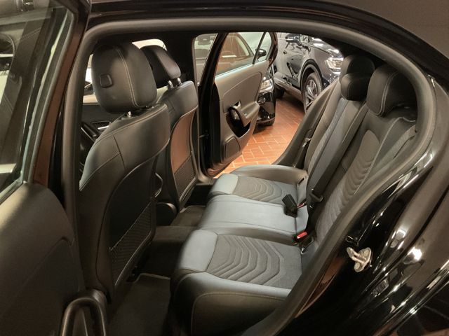 Mercedes-Benz A 180 2021