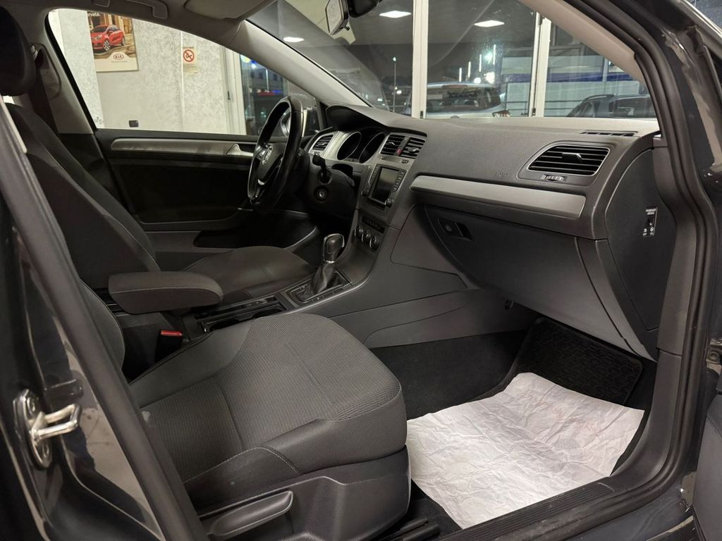 Volkswagen Golf 2016