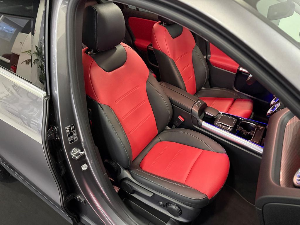 Mercedes-Benz GLA 200 2022