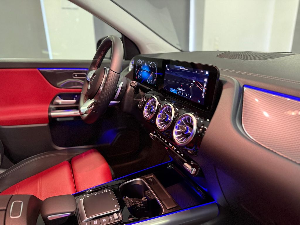 Mercedes-Benz GLA 200 2022