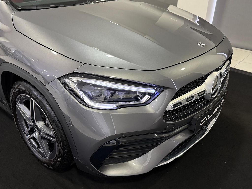 Mercedes-Benz GLA 200 2022