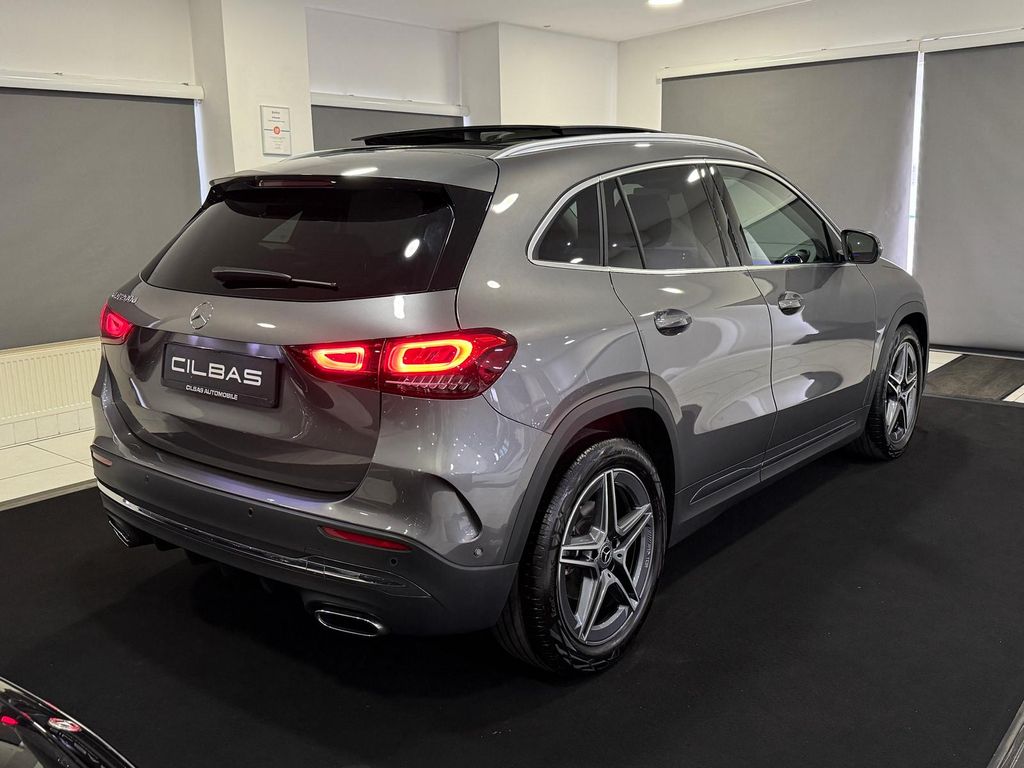 Mercedes-Benz GLA 200 2022