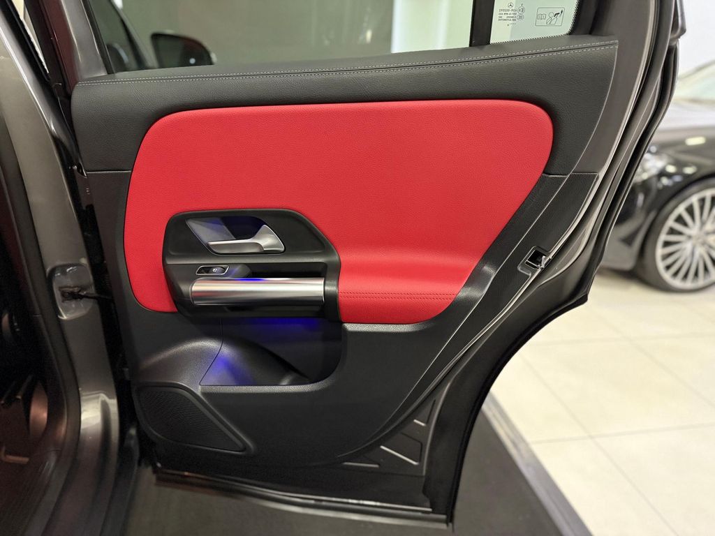 Mercedes-Benz GLA 200 2022